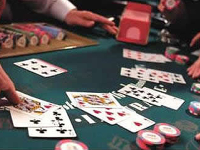 Συνεχίζουν την απεργία οι εργαζόμενοι στο καζίνο Πάρνηθας