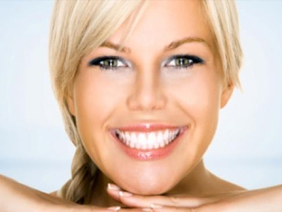 Αποκτήστε λαμπερό χαμόγελο και κερδίστε τις εντυπώσεις!