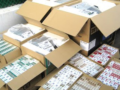 Έκρυβαν λαθραία τσιγάρα σε τροχόσπιτο