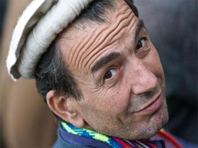 Στο διαδίκτυο φωτογραφίες του Έλληνα ομήρου των Ταλιμπάν