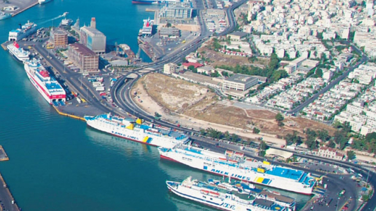 Θα μας τρελάνουν κάτω στον Πειραιά στο λιμάνι!