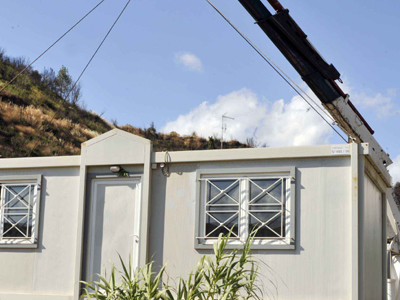 Έφθασε το λυόμενο που θα αντικαταστήσει το σχολείο