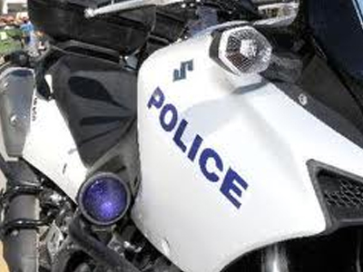 «Άδειασαν» κατάστημα παιδικών ρούχων