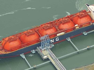 Κατάρ-Κοπελούζος: Σχέδια για πλωτό LNG τέρμιναλ στην Αλεξανδρούπολη