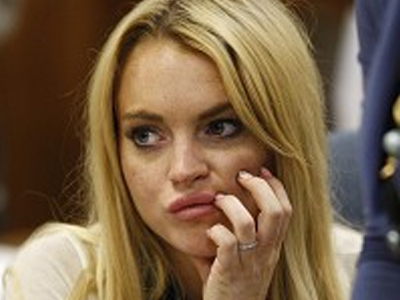 Έγκλειστη αλλά όχι σε φυλακή