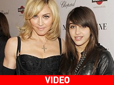 Σχεδιάστρια παιδικών ρούχων