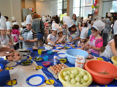 Σκούφοι, ποδιές και πάμε μα…γυρεύοντας!