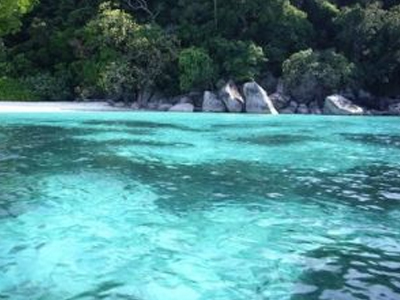 Μαλαισία: Έρευνες για τον εντοπισμό δυτών σε κοραλλιογενές νησί