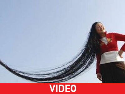 Εδώ ο κόσμος χάνεται και αυτές…