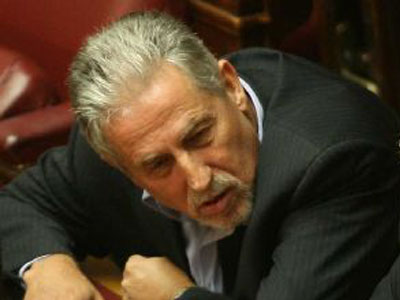 Λοξοδρόμησε η λαϊκή δεξιά