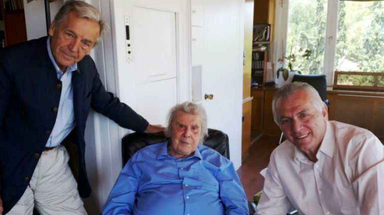 Συνάντηση του Μίκη Θεοδωράκη με Γαβρά και Παχατουρίδη Συνάντηση του Μίκη Θεοδωράκη με Γαβρά και Παχατουρίδη