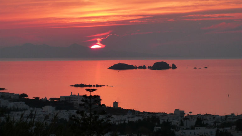 Πάρος: Εντοπίστηκε πτώμα γυναίκας στη θάλασσα