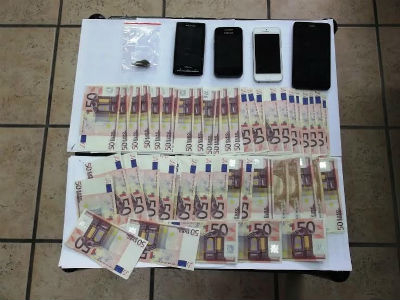 Πρέβεζα: Χειροπέδες για 143 πλαστά χαρτονομίσματα