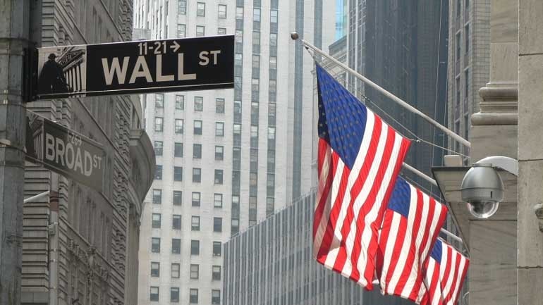 Υποχώρησε η Wall Street