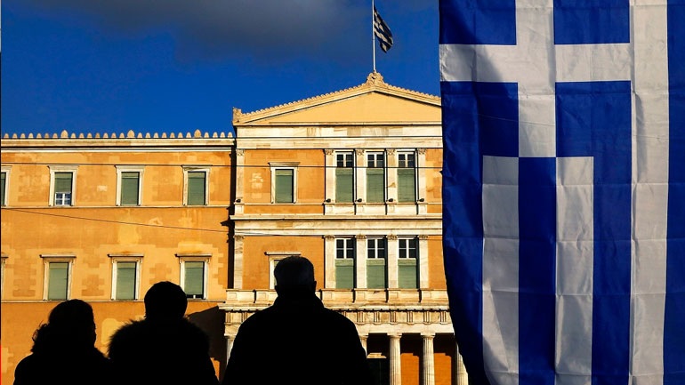 UBS: Η αβεβαιότητα πιέζει την ελληνική οικονομία