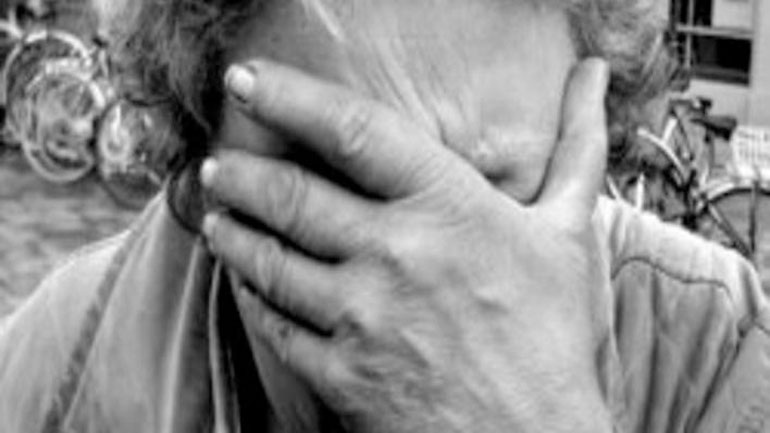 Πάτρα: Σπείρα εξαπάτησε ηλικιωμένη και απέσπασε 5.000 ευρώ