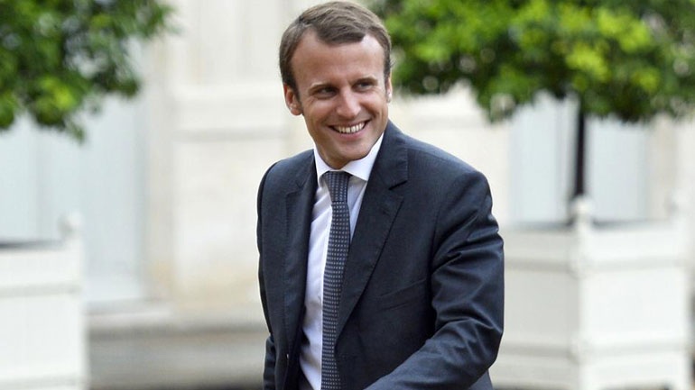 Μακρόν: «Η ελληνική κρίση δεν έχει τελειώσει ακόμη»