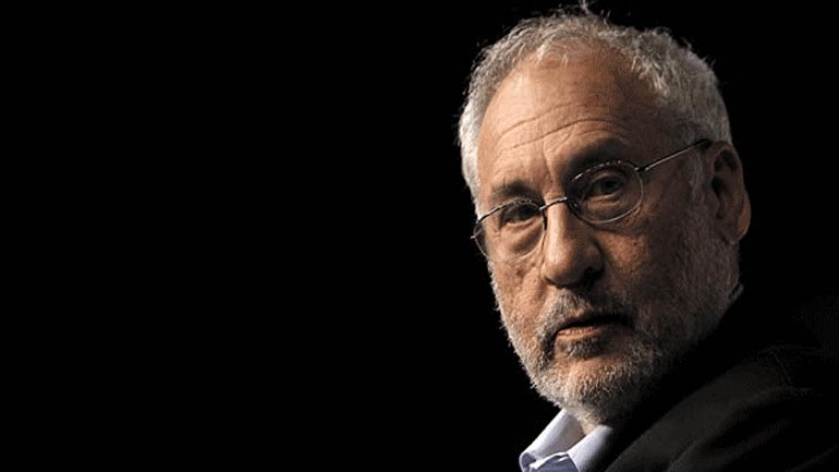 Στίγκλιτς: «Αυτό που συμβαίνει στην Ελλάδα, είναι προάγγελος όσων θα συμβούν και αλλού»