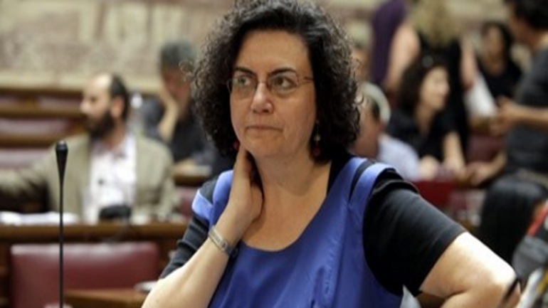 Βαλαβάνη: «Το Μνημόνιο τινάζει στον αέρα τις 100 δόσεις»