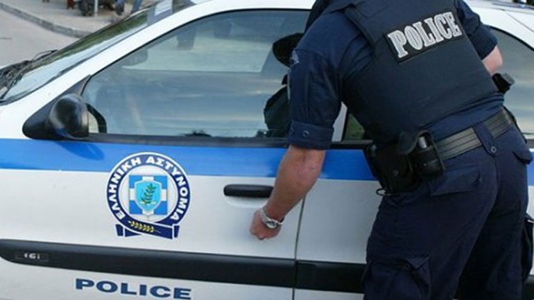 Δράμα: Θηλυκή συμμορία άρπαξε 380 ευρώ από ηλικιωμένο