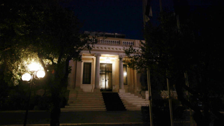 Μαξίμου: «Η διάταξη θα ήταν φωτογραφική εάν εξαιρούσε τον Ξηρό»