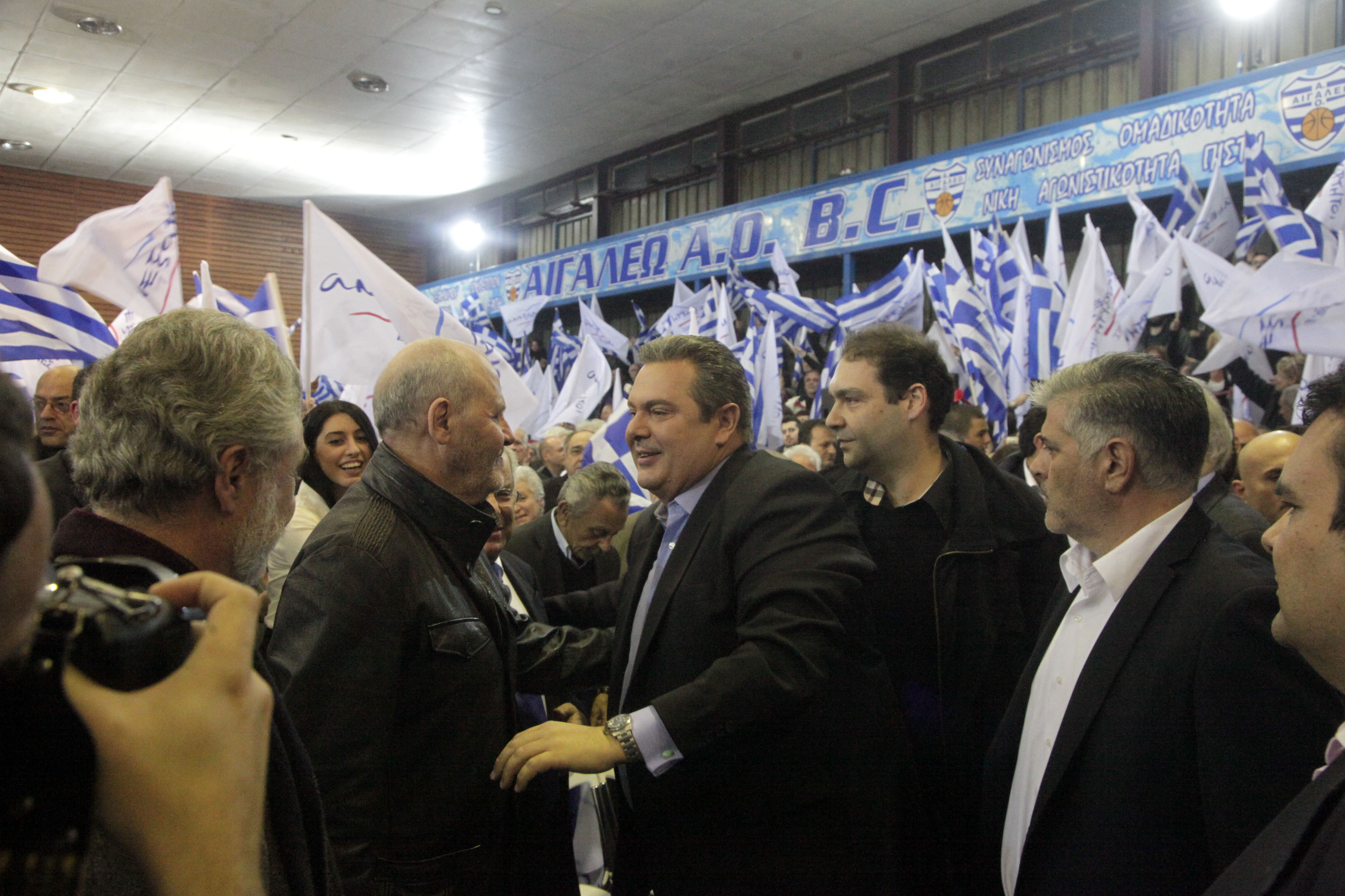 Ο Πάνος Καμμένος στο Δημοτικό Γυμναστήριο «Σταύρος Βενέτης» του Αιγάλεω