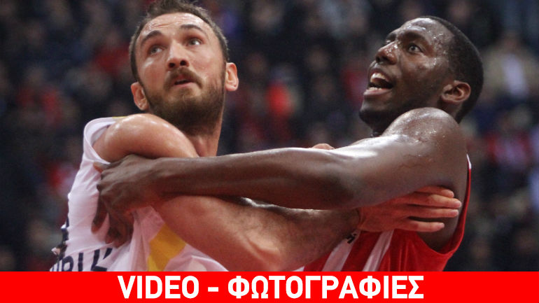 Σε περιπέτειες ο Ολυμπιακός, 64-73 από τη Φενέρ Σε περιπέτειες ο Ολυμπιακός, 64-73 από τη Φενέρ