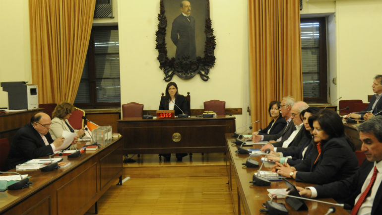 Πρεμιέρα με διαφωνίες στην Εξεταστική Επιτροπή για τα Μνημόνια