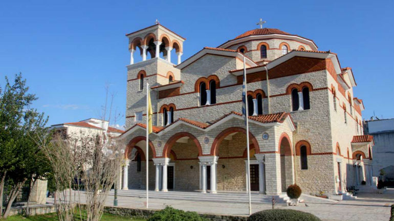 Τρίκαλα: Ιερό… μπλόκο στο Facebook