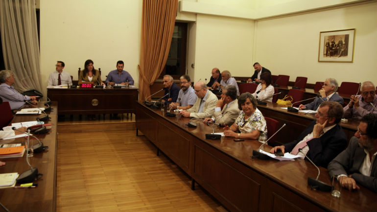 Την άμεση έναρξη της Ολομέλειας αποφάσισε η Διάσκεψη των Προέδρων