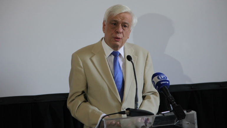 Πρ. Παυλόπουλος: Βράβευσε τους «Επτά Σοφούς»