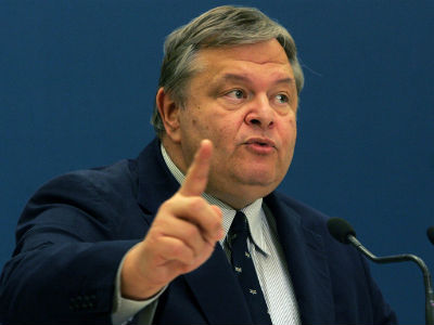 Βενιζέλος: «Τυφλή η πόλωση μεταξύ Νέας Δημοκρατίας και ΣΥΡΙΖΑ»