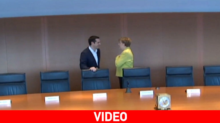 Όταν η Μέρκελ ξενάγησε τον Τσίπρα… στο «πλυντήριο»