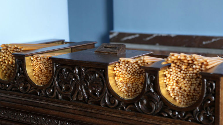 Πάτρα: Τρεις ανήλικοι άδειασαν το παγκάρι