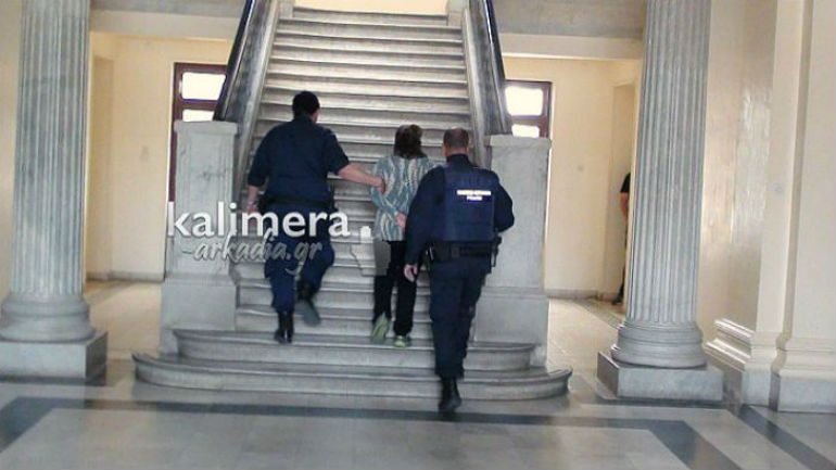 Τρίπολη: Προφυλακίσθηκε η 42χρονη που χτύπησε μέχρι θανάτου την πεθερά της