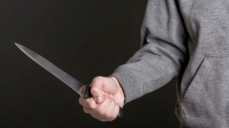 Εύβοια: Μαχαίρωσε τον γείτονά του πάνω στον καβγά