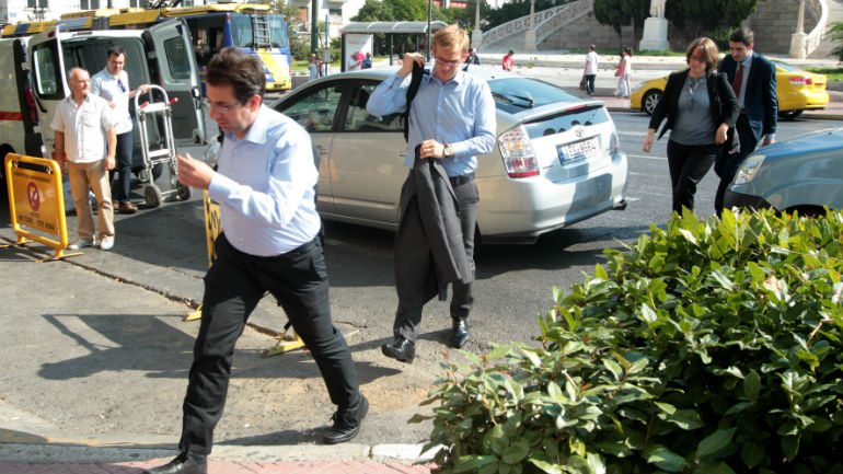 Τα δημοσιονομικά στο επίκεντρο των συζητήσεων με τους θεσμούς