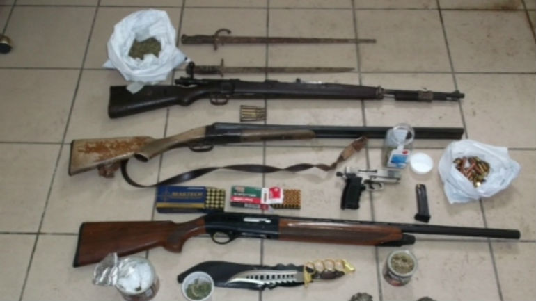 Ηράκλειο: Συλλήψεις για παράνομη οπλοκατοχή και ζωοκλοπή