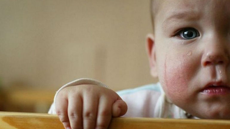Θεσσαλονίκη: 22χρονη μητέρα έστειλε το τριών μηνών παιδί της στο νοσοκομείο