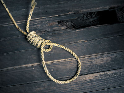 Σοκ στη Λάρισα: 35χρονη κρεμάστηκε μέσα στο σπίτι της