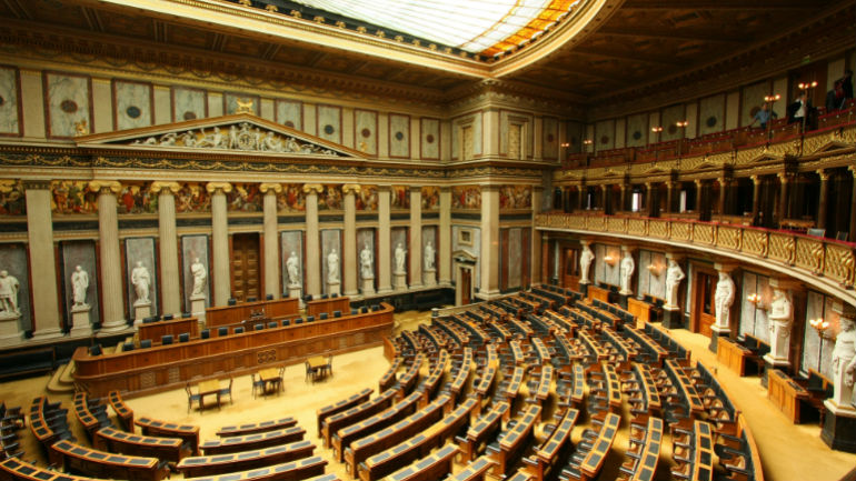 Αυστρία: «Η πολιτική της τρόικας στην Ελλάδα απέτυχε»