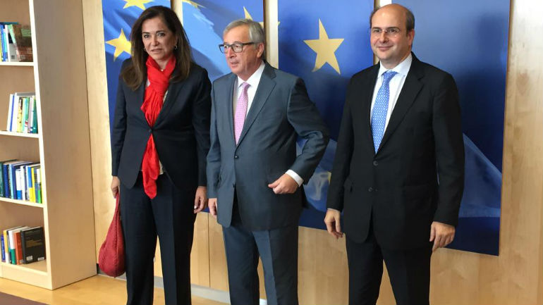 Συνάντηση Μπακογιάννη – Χατζηδάκη με τον Γιουνκέρ στις Βρυξέλλες