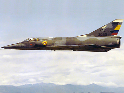 Δεκάδες αντάρτες νεκροί από αεροπορικό βομβαρδισμό στην Κολομβία