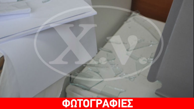 Χανιά: Μεθυσμένος τα έκανε «γυαλιά καρφιά» στο δημαρχείο