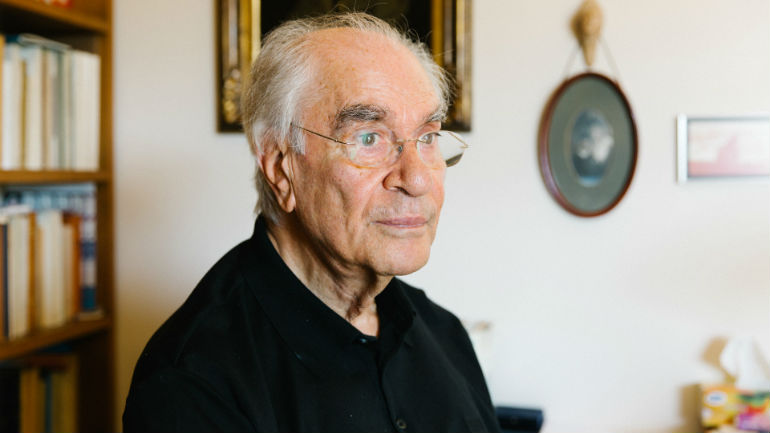 «Τόπος του ανοίκειου τρόπου: H Ελλάδα του 2014»