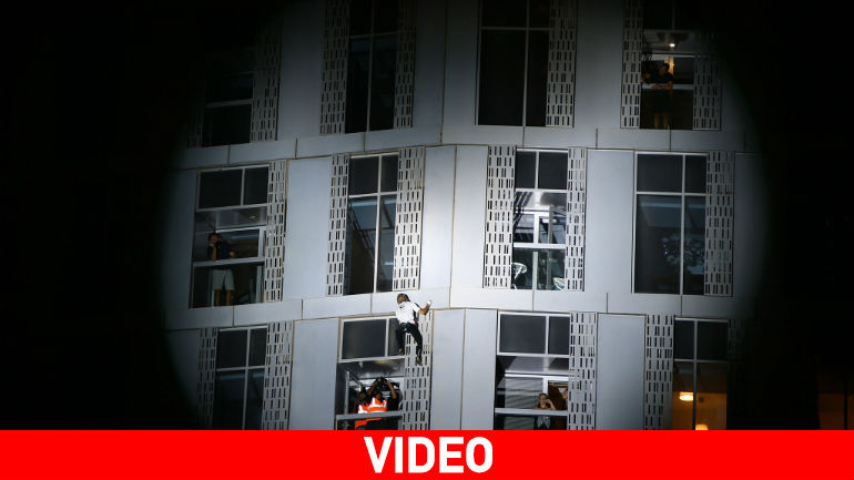 Ο «άνθρωπος Spiderman» σκαρφάλωσε σε ουρανοξύστη 304 μέτρων