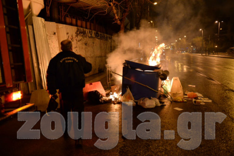 Φωτιά σε κάδους επί της οδού Πατησίων