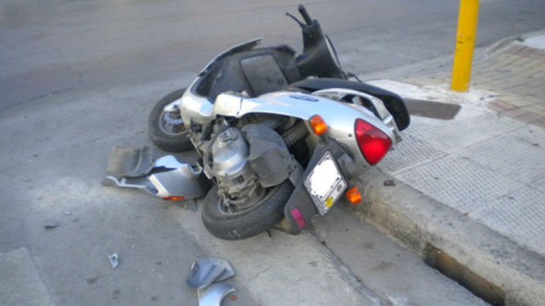 Βόλος: Παρέσυρε και εγκατέλειψε δικυκλιστή, αλλά συνελήφθη