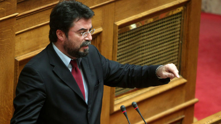 ΝΔ: «Υποκριτικό να εξαγγέλλει η κυβέρνηση την αύξηση του κατώτατου μισθού»