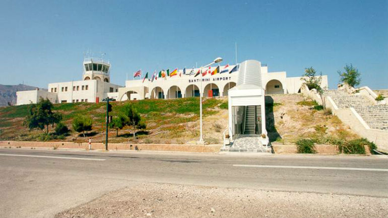 Σαντορίνη: Ρεκόρ αφίξεων στις διεθνείς πτήσεις Σαντορίνη: Ρεκόρ αφίξεων στις διεθνείς πτήσεις